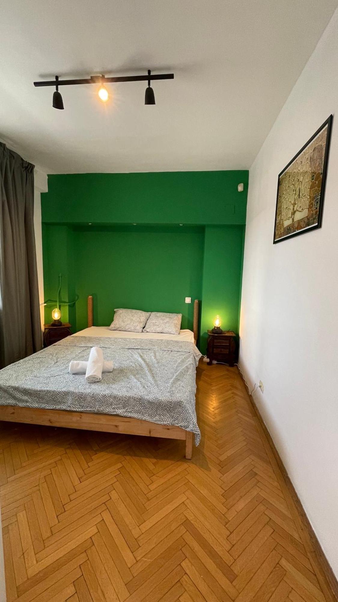 Terrace Balcony Downtown Delight Old Town Oasis City Center Universitate Square Old Town Bukarest Eksteriør billede
